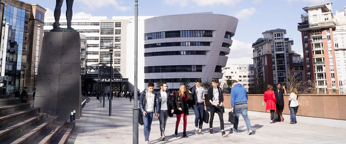 Le campus de l'EMLV Pôle Léonard de Vinci, ParisLa Défense