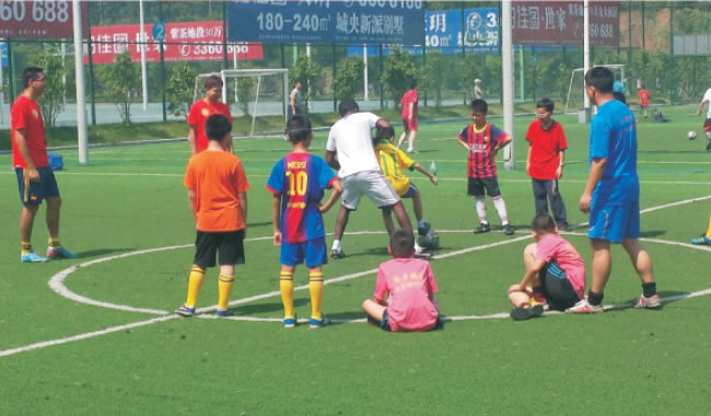 born2win - Bocar, promo 2014 : "J'ai créé mon entreprise d'évènementiel sportif à Hong-kong"