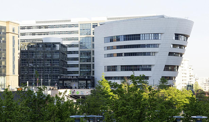 camus - La Défense, Second Business District in Europe, Right After the City of London