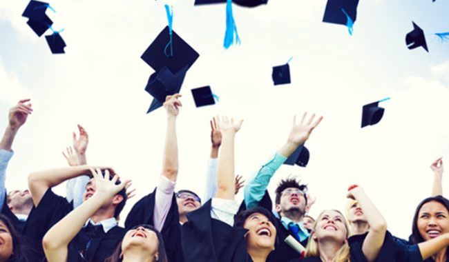 Faut-il faire un double-diplôme en école de commerce