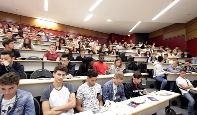 EMLV students studying-abroad