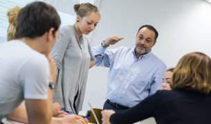 Les 10 qualites necessaires pour travailler dans les ressources humaines 305x180 - Soft skills et transversalité