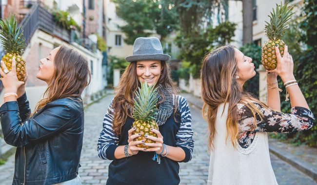 Alexia, ancienne étudiante-entrepreneure à l'EMLV, a lancé la marque Billa