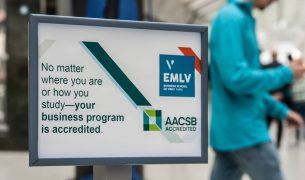 emlv aacsb accreditation 305x180 - Accréditations et réseaux
