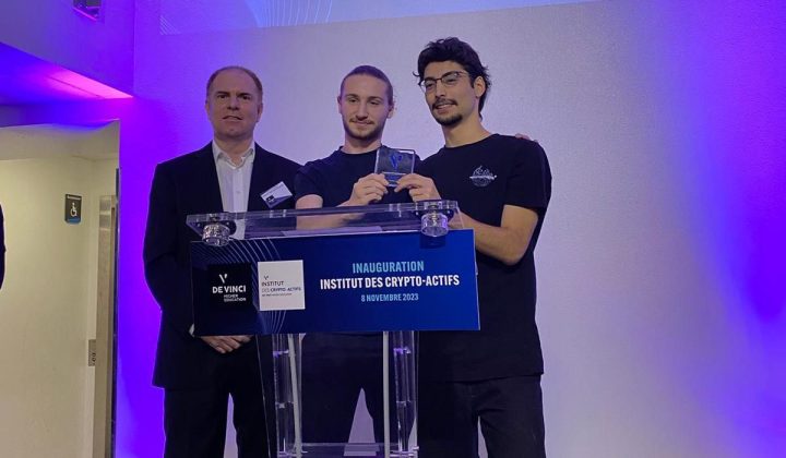 EMLV Ise et Leo crypto 720x420 - Isé, promo 2025, remporte trois prix lors du Hackathon de l'Institut des Crypto-Actifs