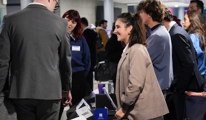 EMLV Alumni Fair 2025 3 720x420 - DeVinci Alumni Fair : un réseau d’anciens mobilisé en école de commerce