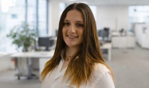 EMLV Meline alternance chez Thales 305x180 - Mon alternance en tant que Internal Purchasing Project Manager chez Thales : M&eacute;line, promo 2026