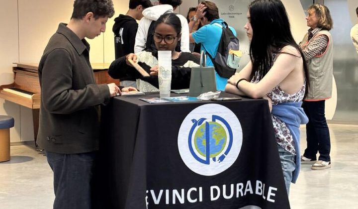 Le forum permet aux associations de présenter leurs publics, leur fonctionnement et les missions accessibles aux étudiants